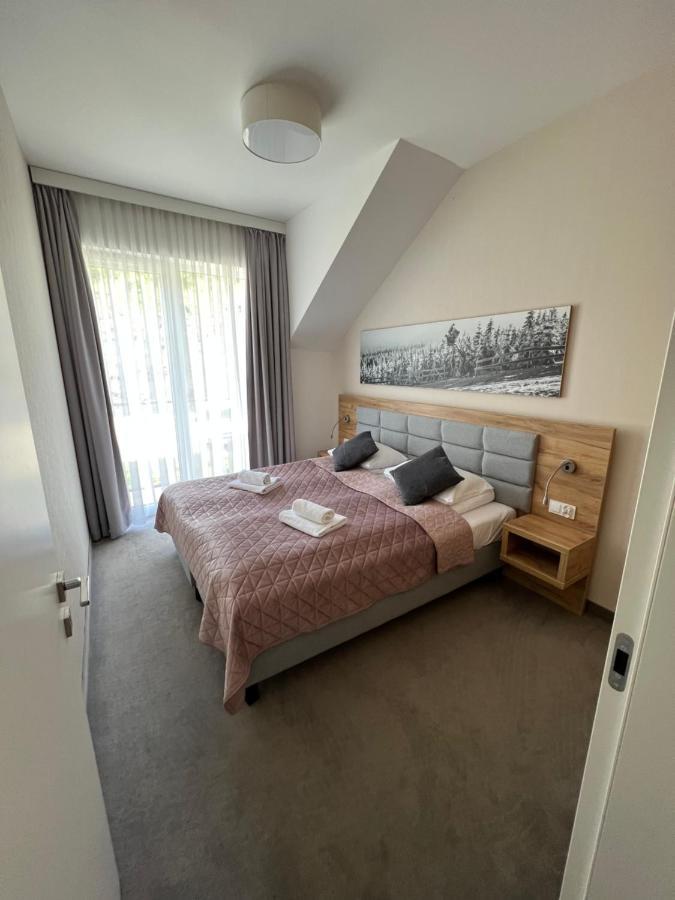 Aparthotel Apartamenty Czarna Gora 340 Шенна Екстериор снимка